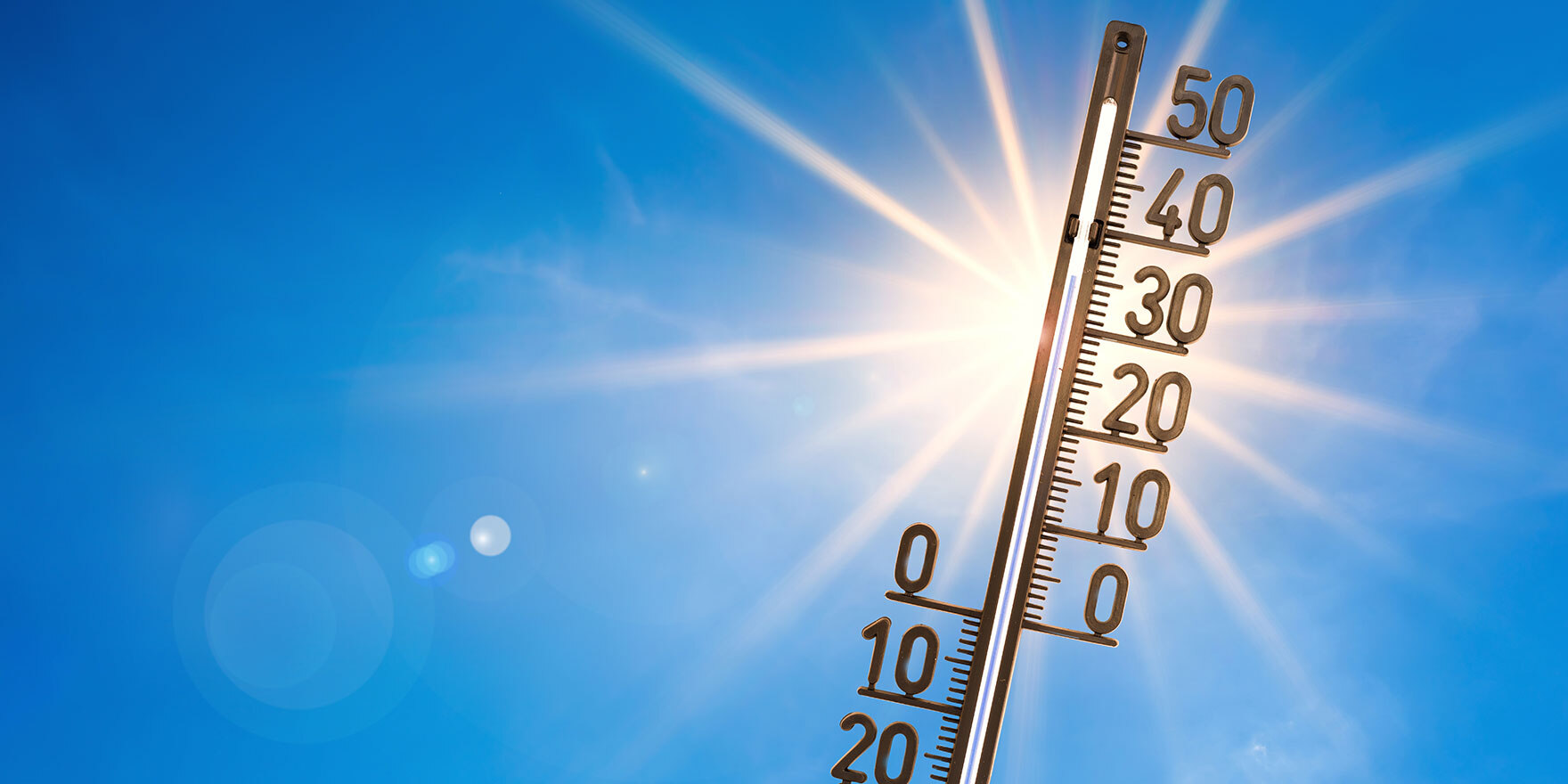 Ein Thermometer zeigt 35 °C